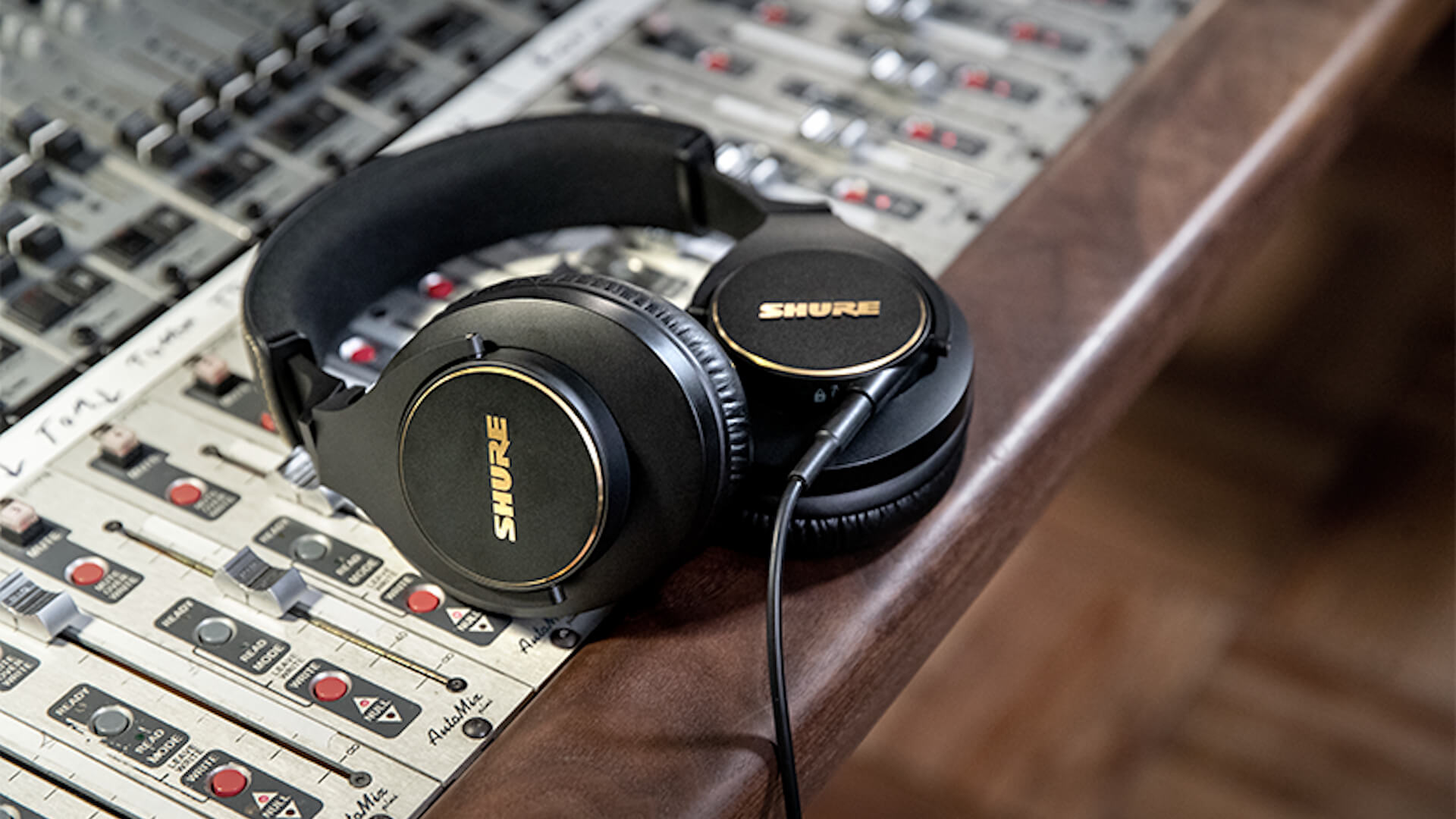 Headphones Shure