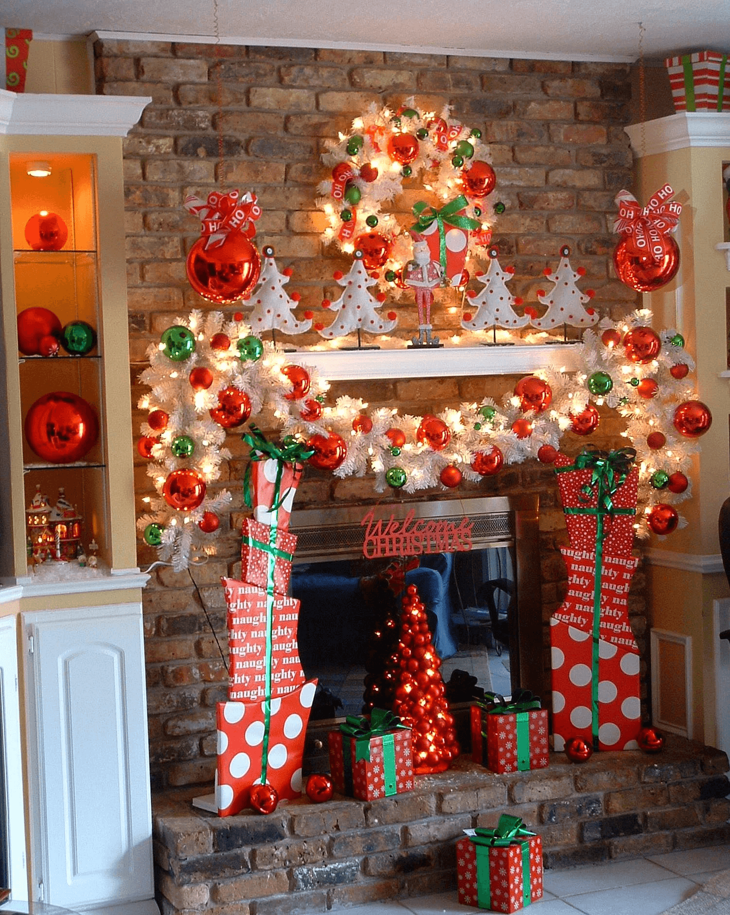 Christmas Mantel Decoration 11